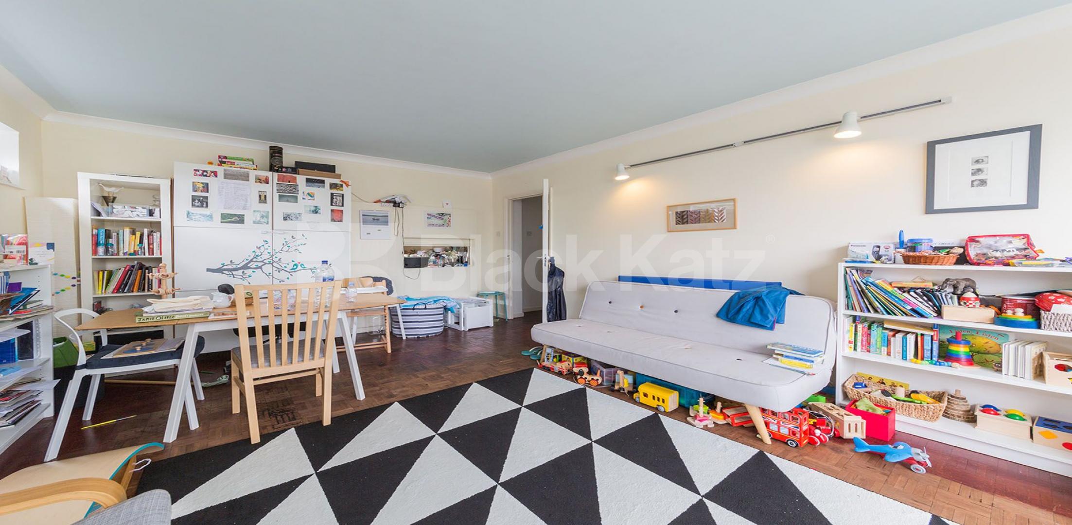 			New Instruction! , 2 Bedroom, 1 bath, 1 reception Apartment			 Stanhope Road, Crouch End / Highgate